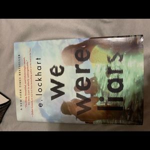 we were liars by e lockhart (hardcover)